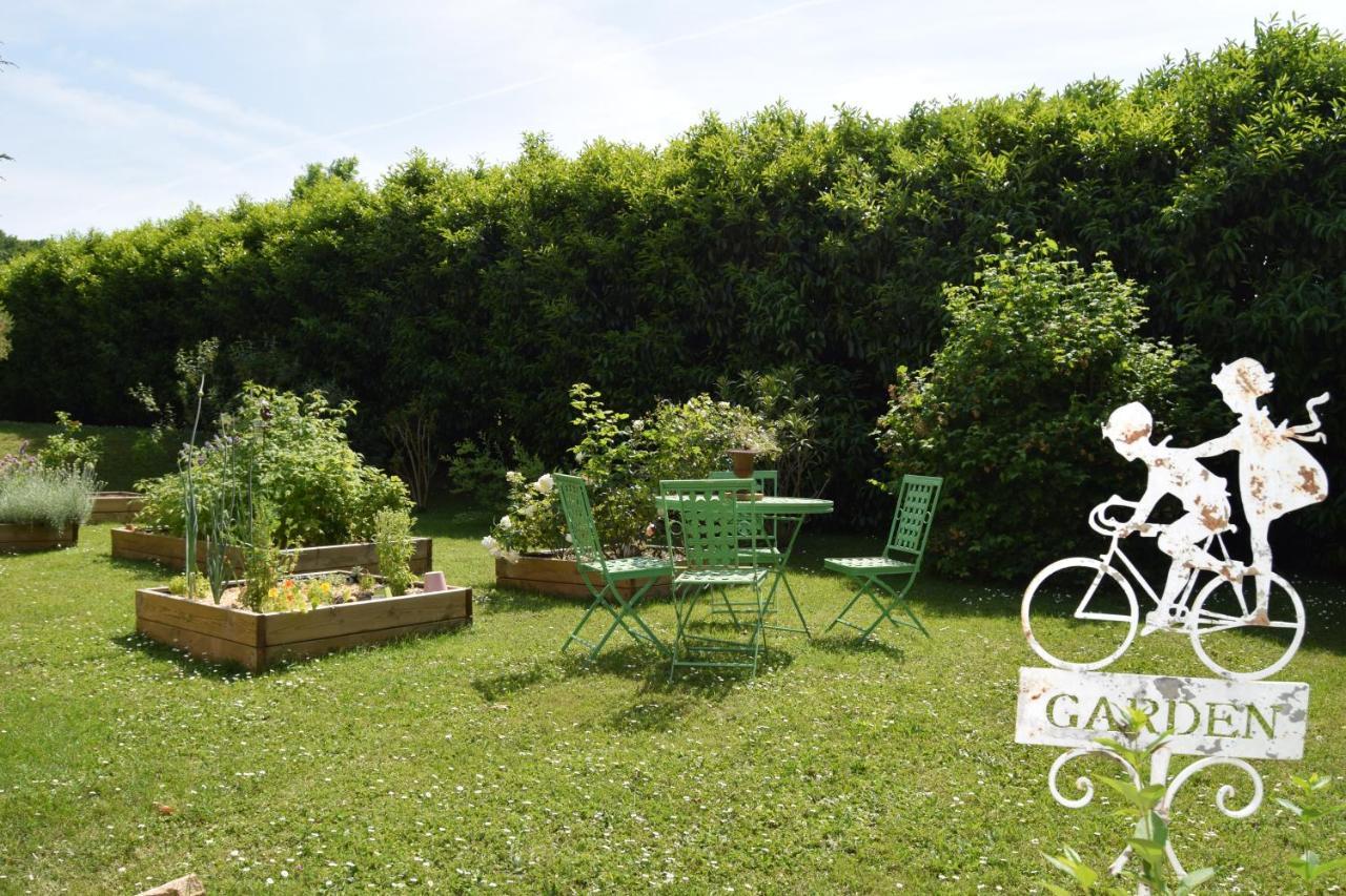 La Rocheliere Bed and Breakfast Bresse-sur-Grosne Buitenkant foto